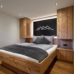 Alpenbluehn Appartement *