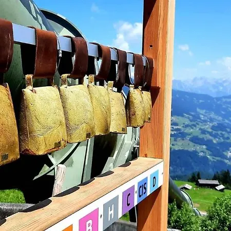 Alpenbluehn Tschagguns