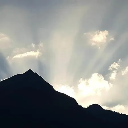 Alpenbluehn Tschagguns *