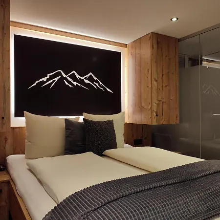 Alpenbluehn Appartement *