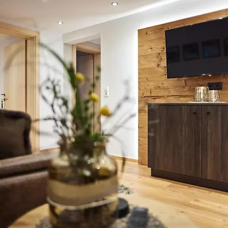 Alpenbluehn Tschagguns Διαμέρισμα